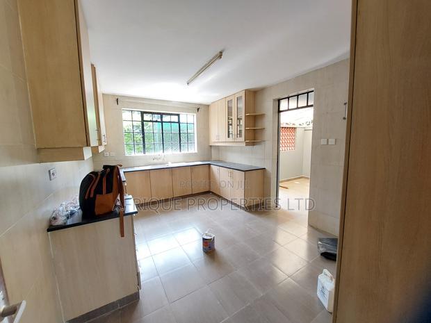 4bdrm Villa in Kiambu Road for rent