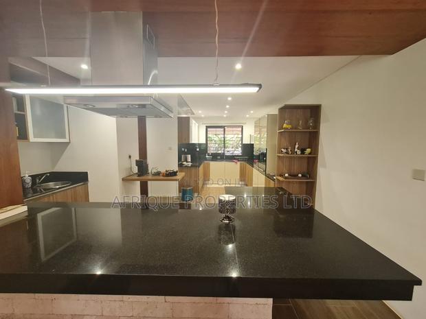4bdrm Mansion in Runda for sale