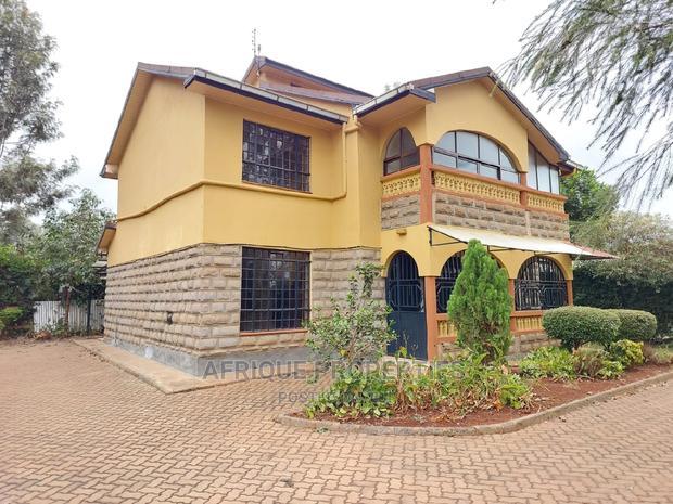 5bdrm Mansion in Membly Estate for sale