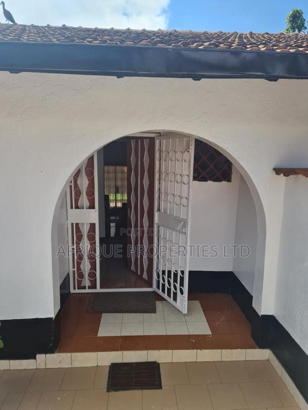 4bdrm Bungalow in Loresho for sale