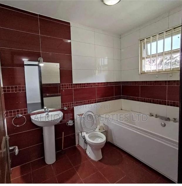 4bdrm Villa in Riara Road, Kilimani for sale