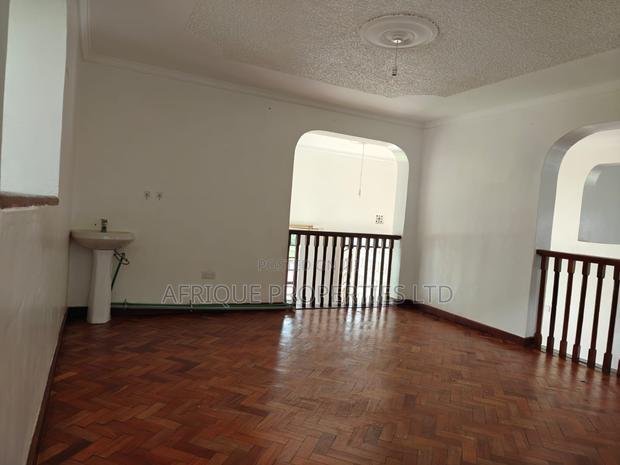 5bdrm Mansion in Ridgeway, Ridgeways for rent
