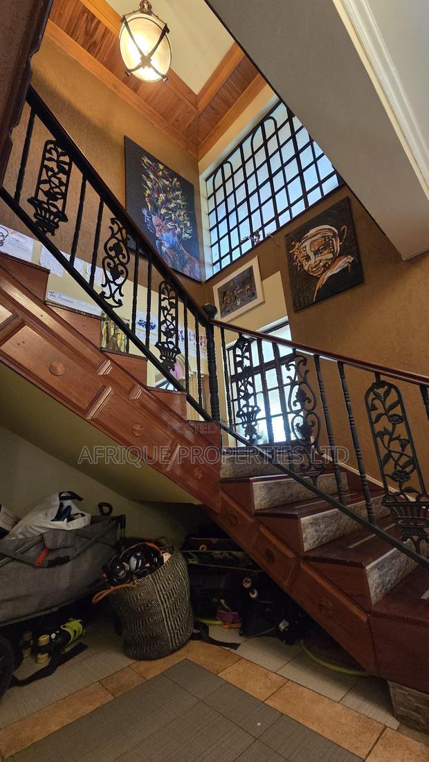 4bdrm Mansion in Kitisuru for sale