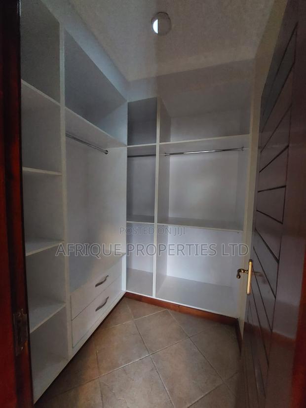 5bdrm Mansion in Runda for rent