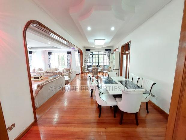 9bdrm Maisonette in Thome Estate for sale