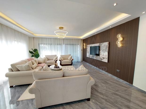 4bdrm Apartment in Parkland, Parklands/Highridge for sale