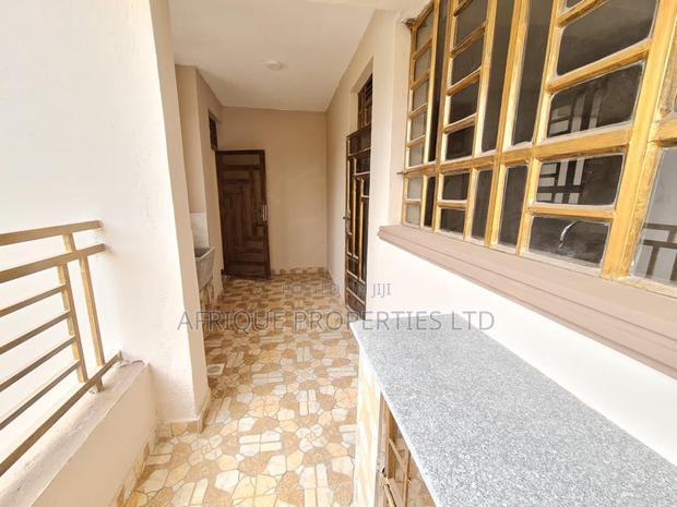 Mini Flat in Thome Estate for rent