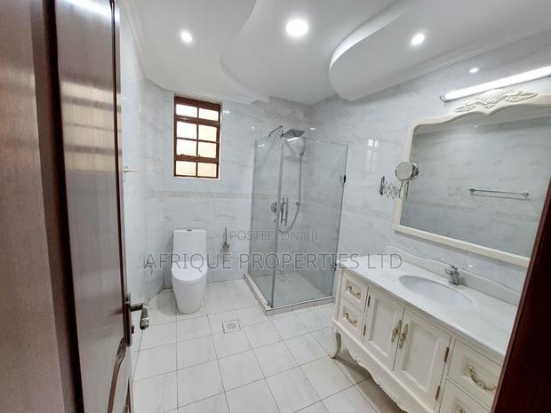 4bdrm Mansion in Runda for sale