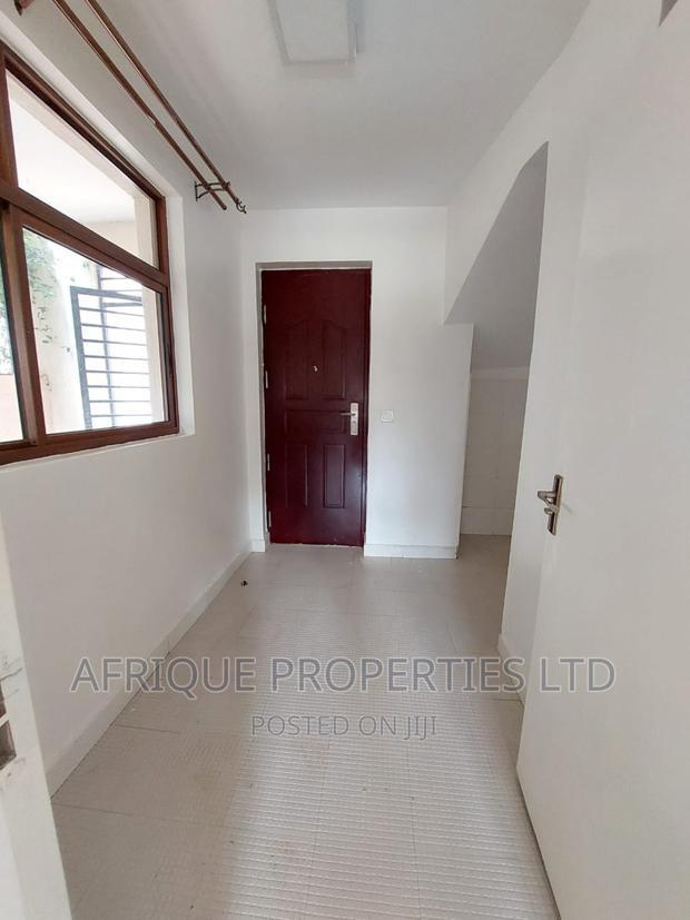 4bdrm Mansion in Runda for rent