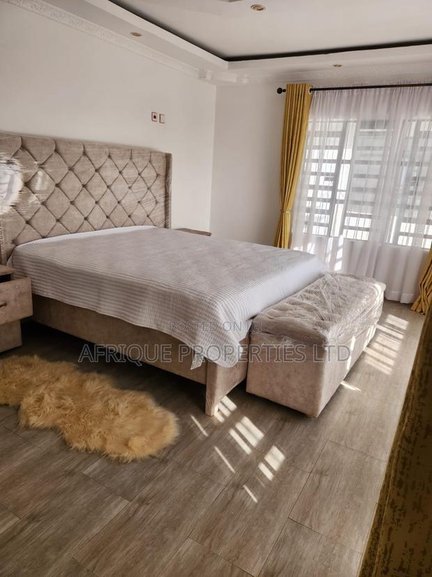 4bdrm Mansion in Mangu for sale