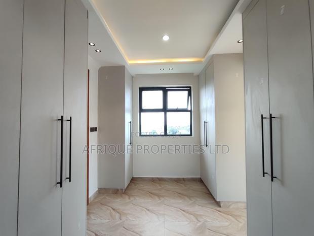 4bdrm Mansion in Kinjani Ridge Estate, Ruiru for sale