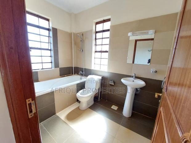 4bdrm Mansion in Kiambu Road for rent