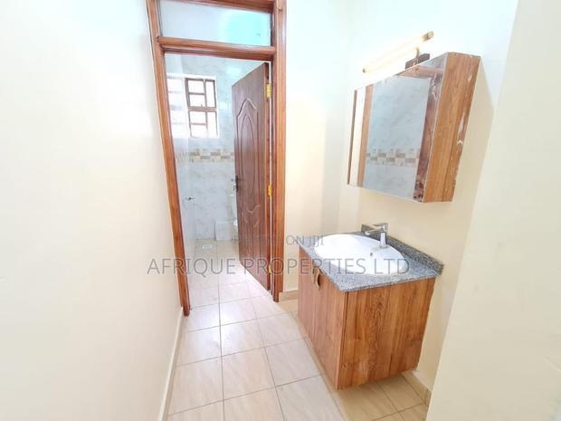 Mini Flat in Thome Estate for rent