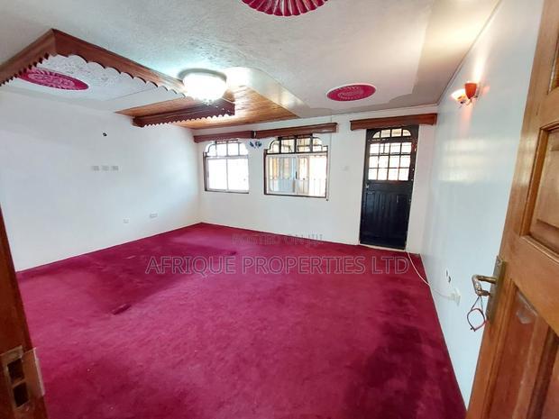 4bdrm Mansion in Safari Park, Thome for rent