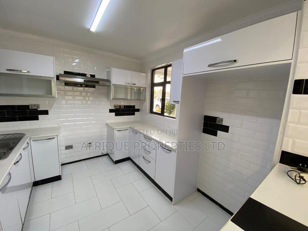 4bdrm Townhouse / Terrace in Muthaiga for rent