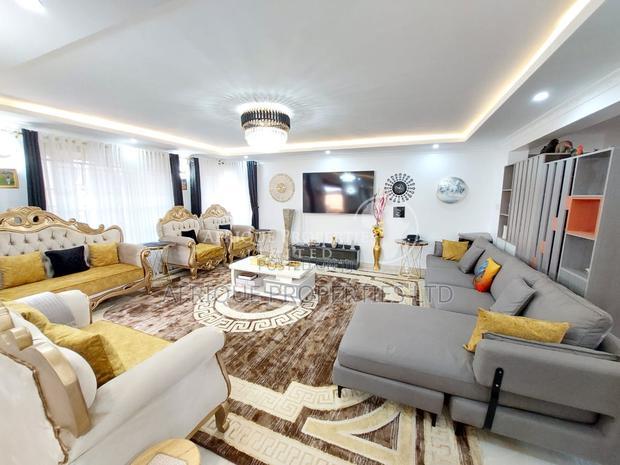7bdrm Mansion in Thika Estate for sale