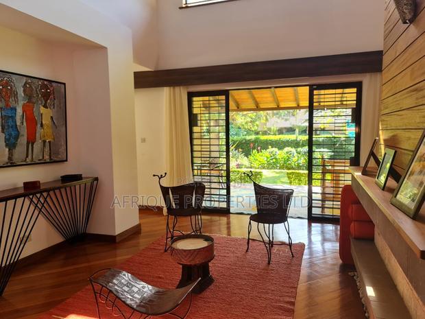4bdrm Mansion in Runda for sale