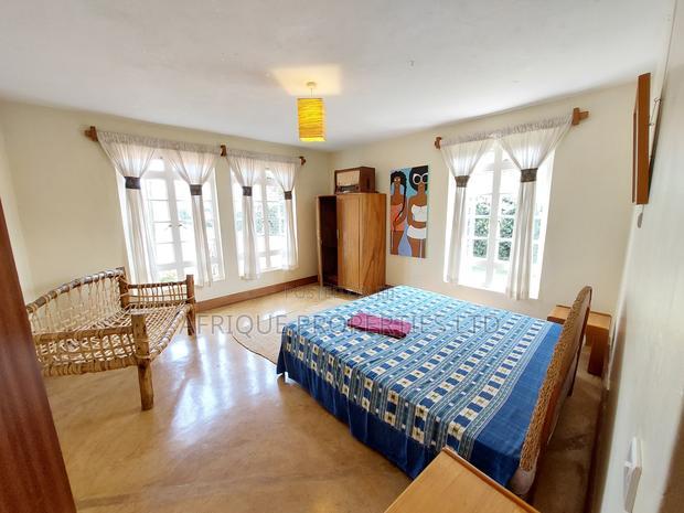 Furnished 5bdrm Mansion in Runda for rent