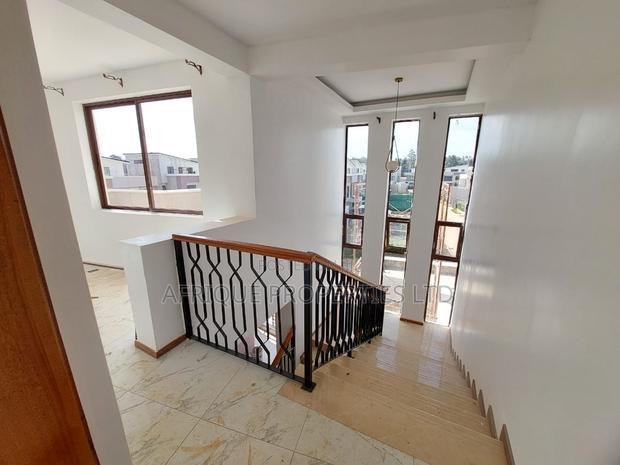 4bdrm Mansion in Runda for rent