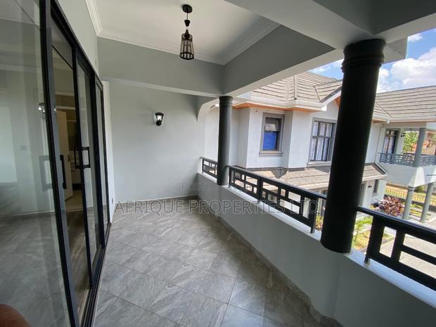 4bdrm Townhouse / Terrace in Muthaiga for rent