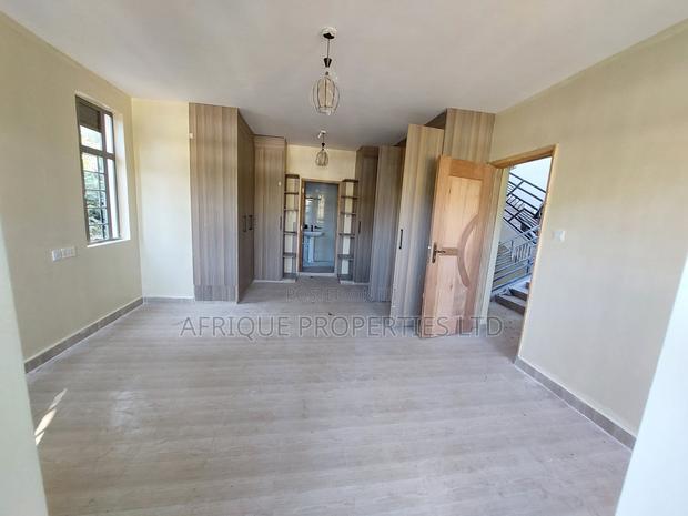 4bdrm Mansion in Kiambu Road for rent