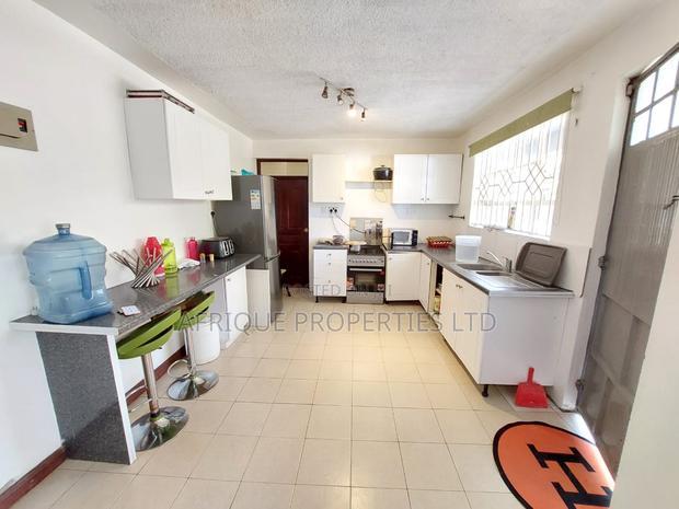 5 Bedroom Mansion In Kitengela For Sale