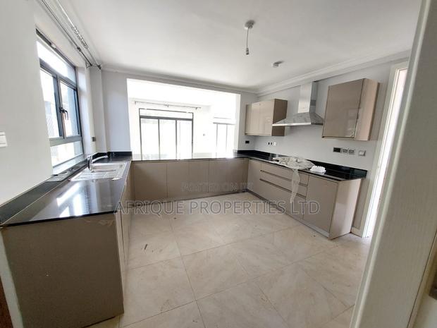 4bdrm Villa in Five Star, Thindigua/Kasarini for sale