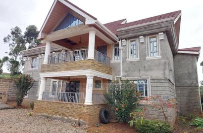 5bdrm Mansion in Sigona for sale