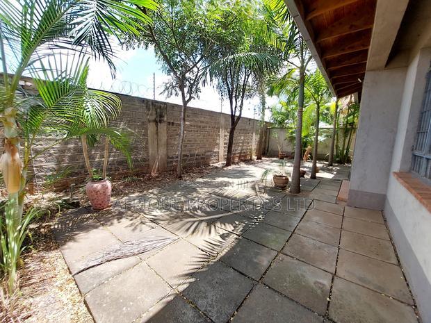 4bdrm Mansion in Ruiru for sale