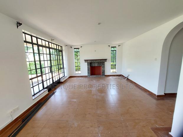 4bdrm Villa in Kiambu Road for rent