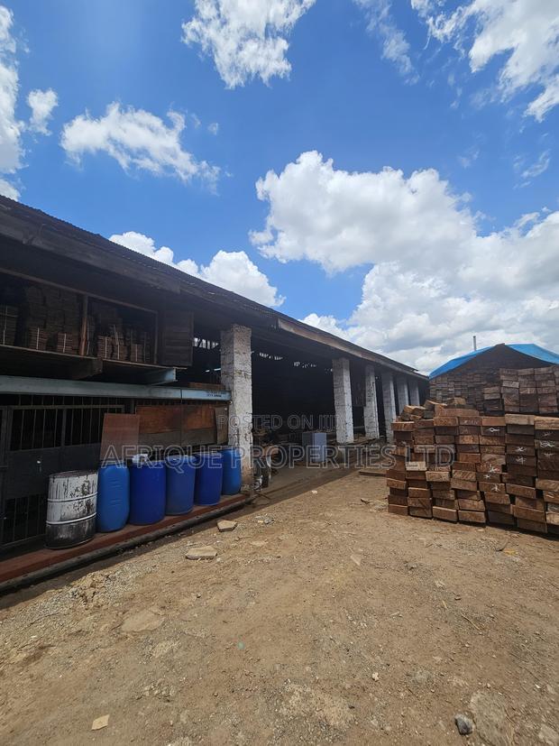 Prime Godown for Sale in Industrial Area