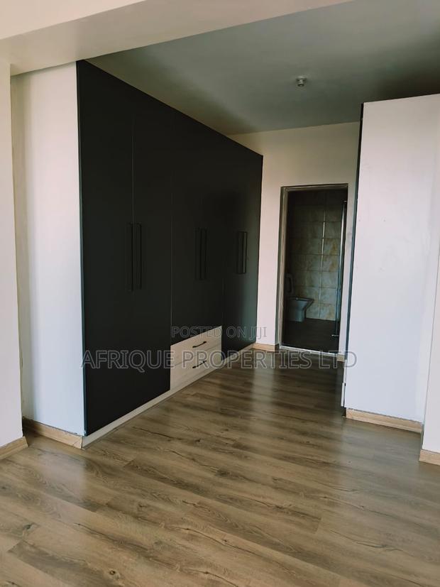 5bdrm Apartment in Parkland, Parklands/Highridge for rent
