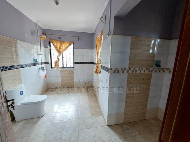 4bdrm Mansion in Naivasha for sale