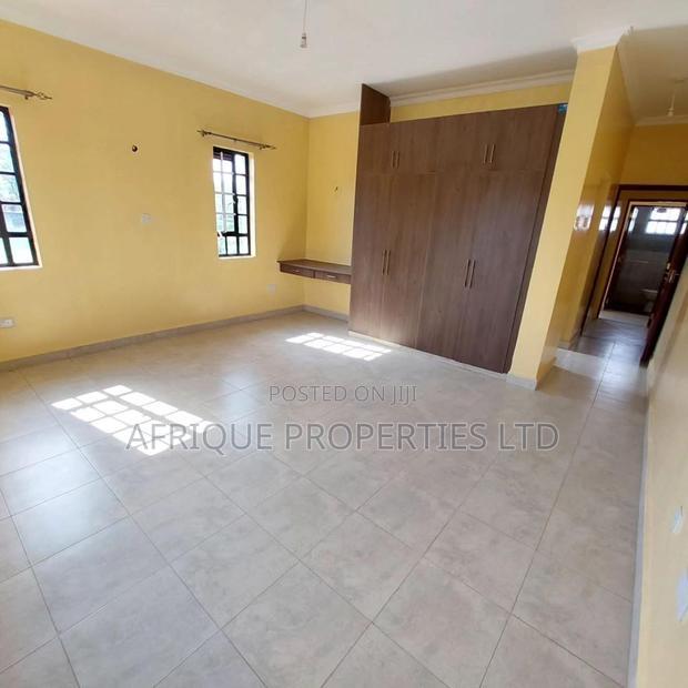 5bdrm Mansion in Garden Estate, Thome for rent