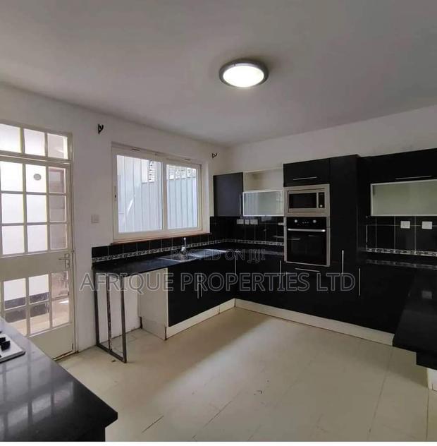 4bdrm Villa in Riara Road, Kilimani for sale