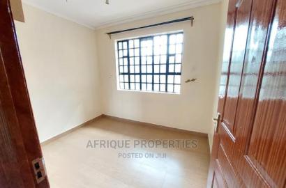 5bdrm Mansion in Membly Estate for sale