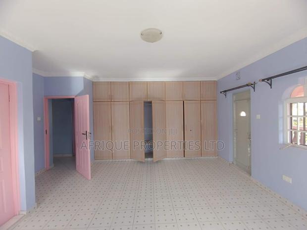 5bdrm Mansion in Membley Estate for sale