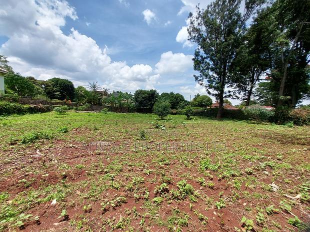 Runda 1/2 Residential Plot for Sale