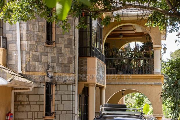 4bdrm Mansion in Kitisuru for sale