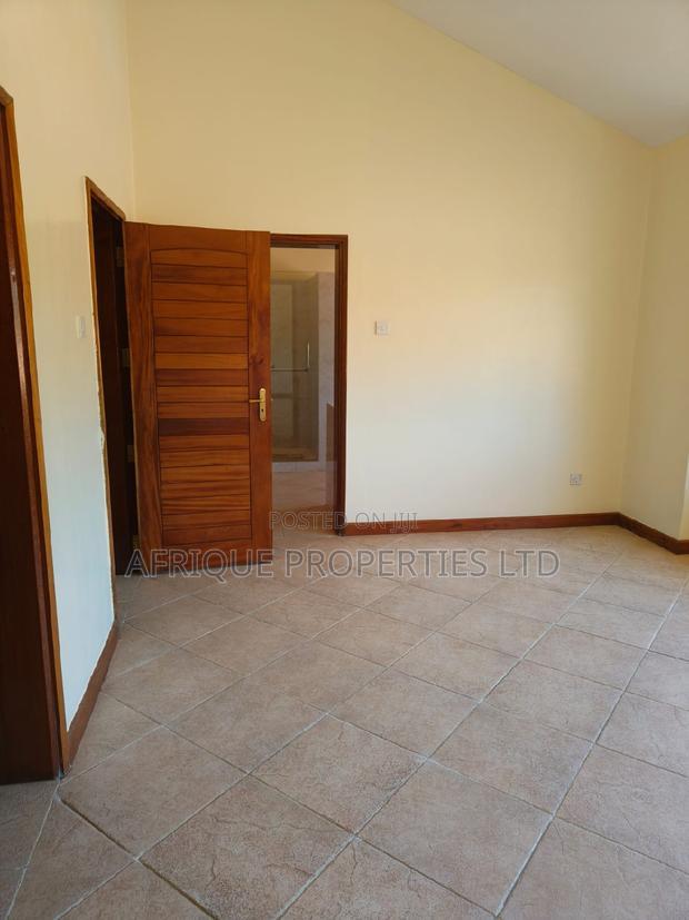 5bdrm Mansion in Runda for rent