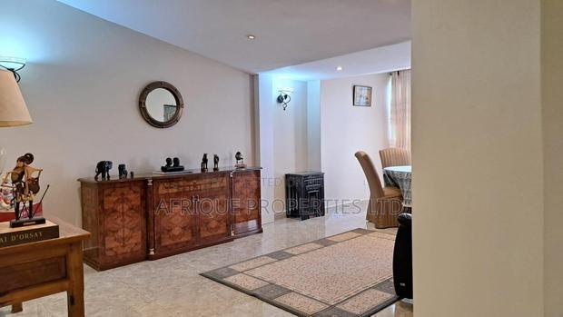 3bdrm Villa in Riverside, Westlands for rent