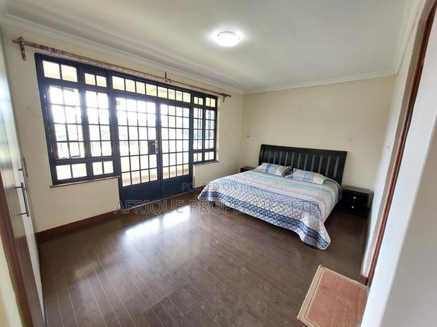 Furnished 5bdrm Mansion in Runda for rent
