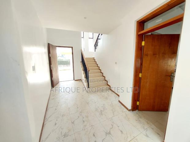 4bdrm Mansion in Runda for rent