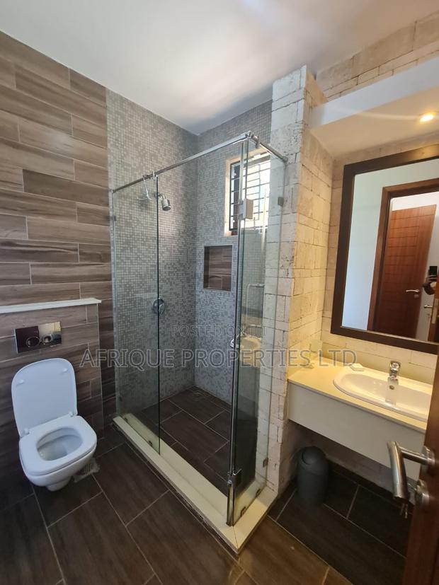 4bdrm Mansion in Runda for sale