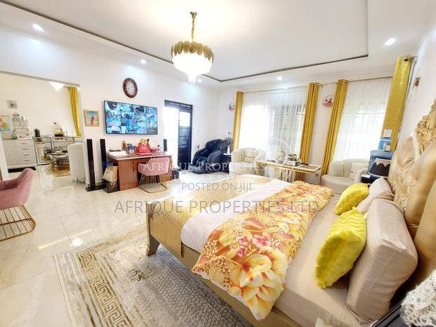 7bdrm Mansion in Thika Estate for sale
