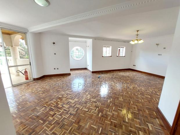 5bdrm Mansion in Runda for rent