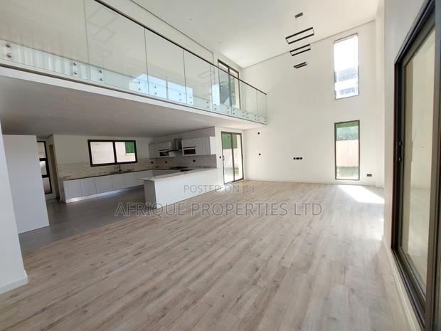 5bdrm Villa in Lavington for sale