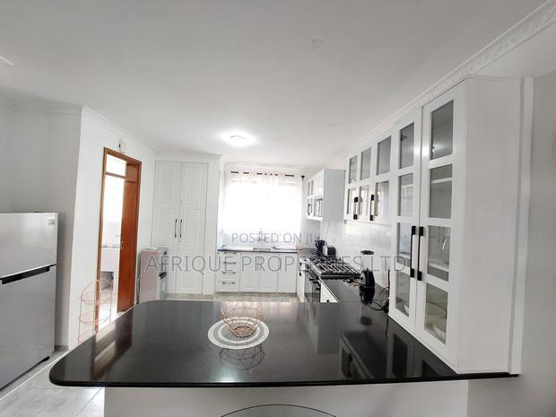 Furnished 2bdrm Apartment in Riverside for rent