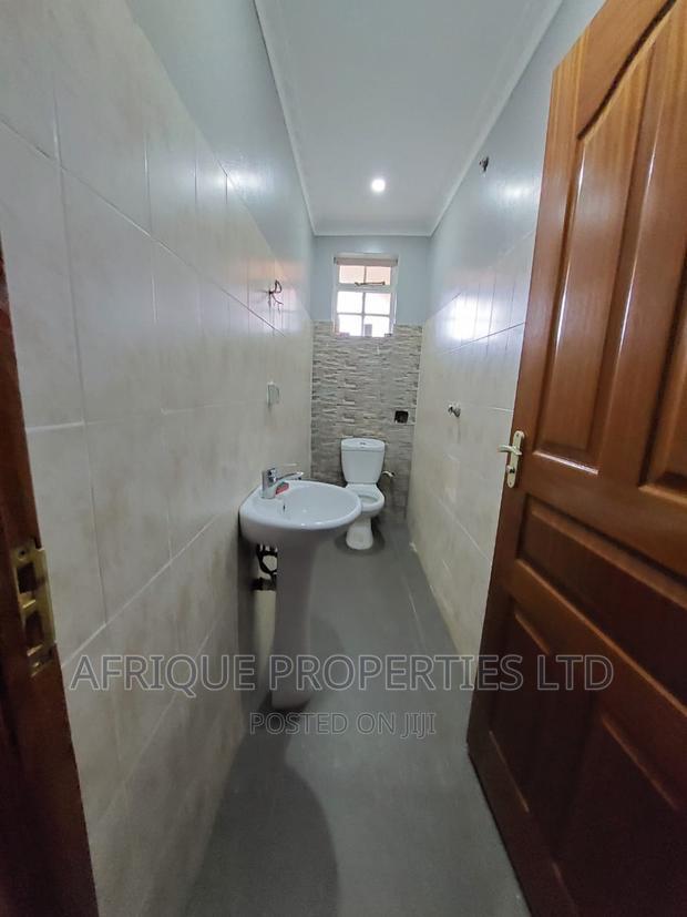 4bdrm Mansion in Thika Green for sale
