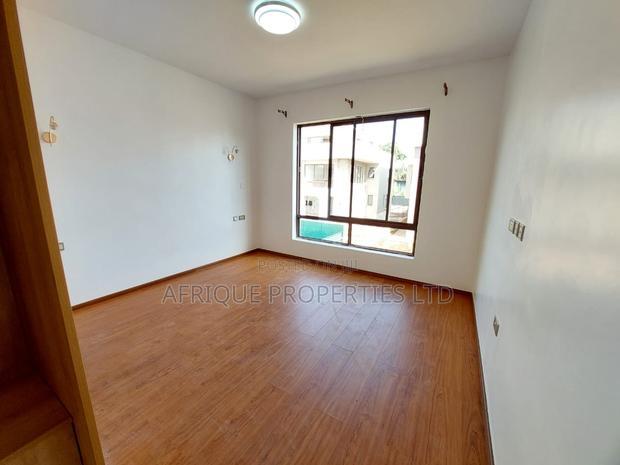 4bdrm Mansion in Runda for rent
